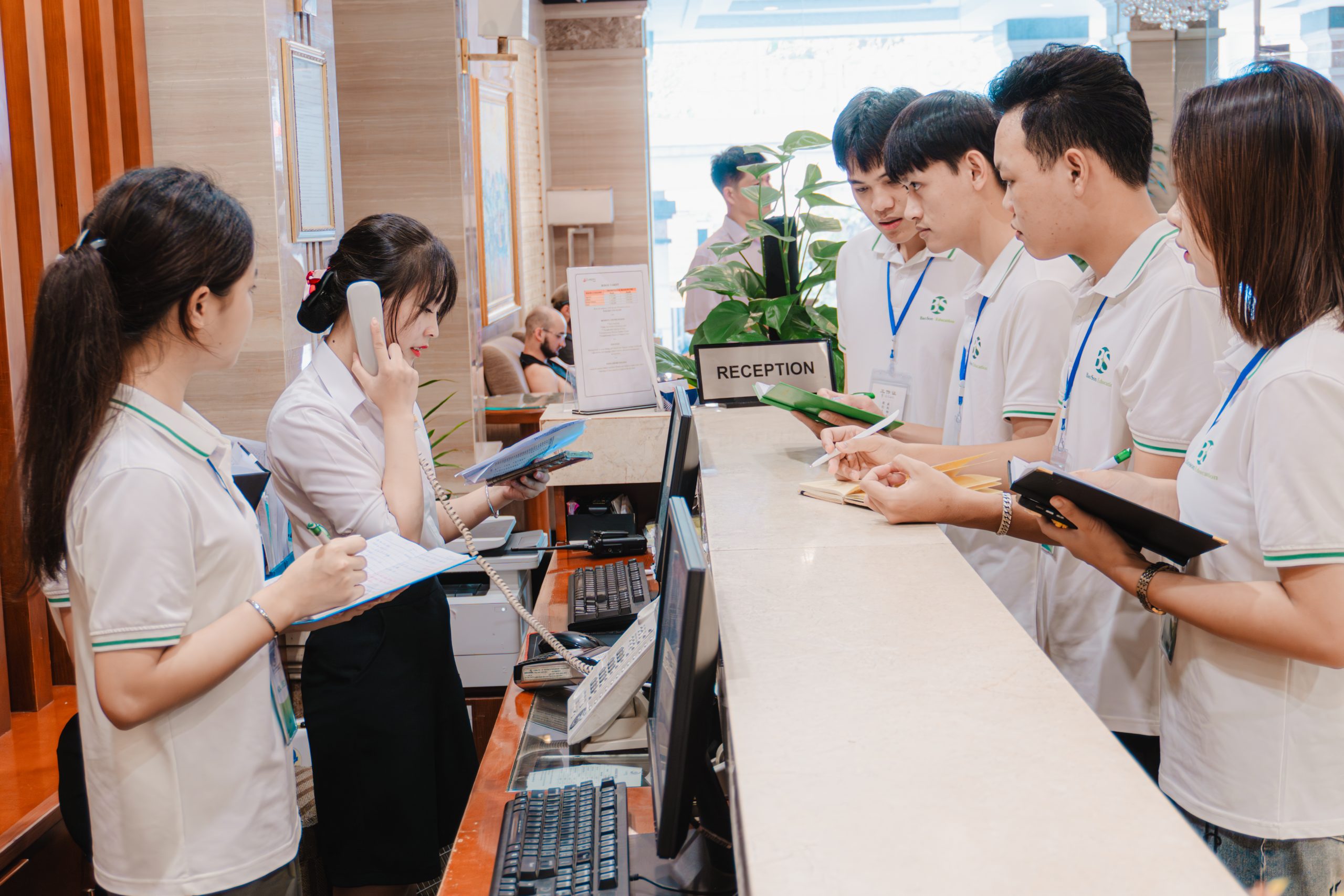 Du học nghề Đức: Ngành Nhà hàng - Khách sạn| Bao Son Education
