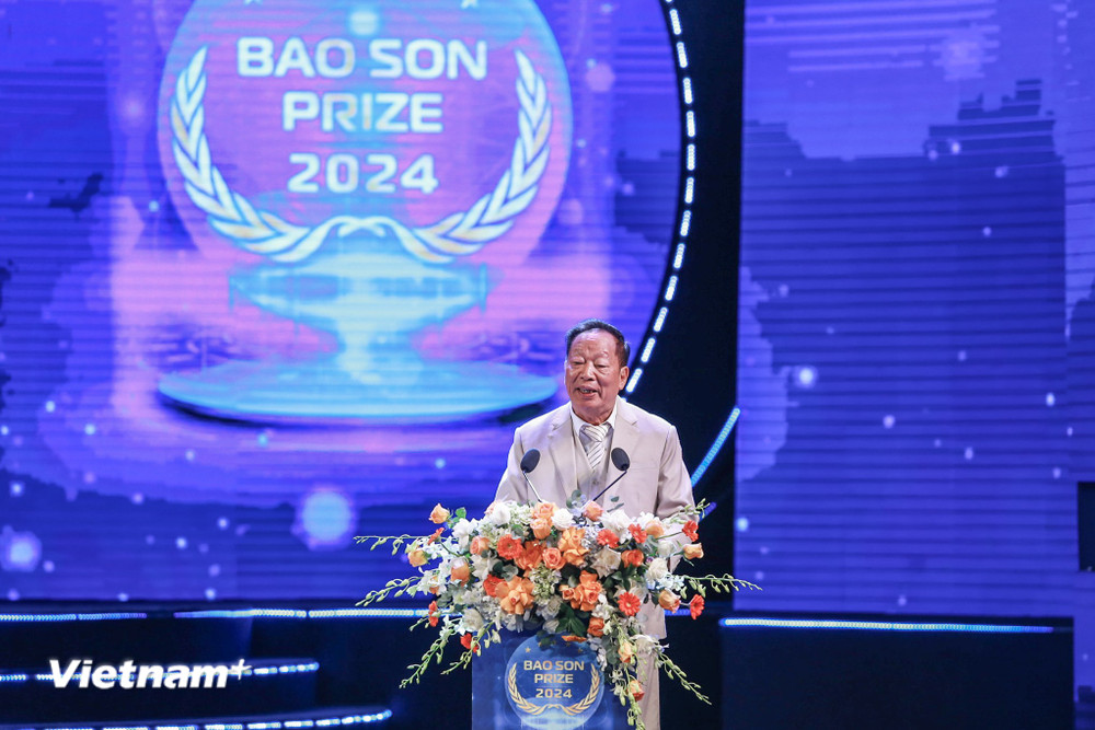 Vinh danh tác giả đoạt Giải thưởng Bảo Sơn 2024 | Bao Son Education
